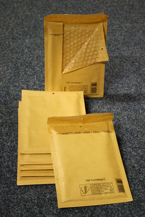 100 Luftpolsterversandtaschen E/15